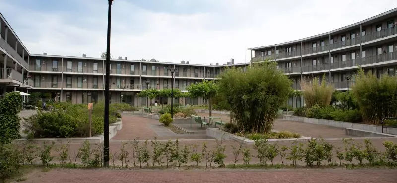De buitenkant van de thuiszorglocatie De Groene Hoven van KleinGeluk